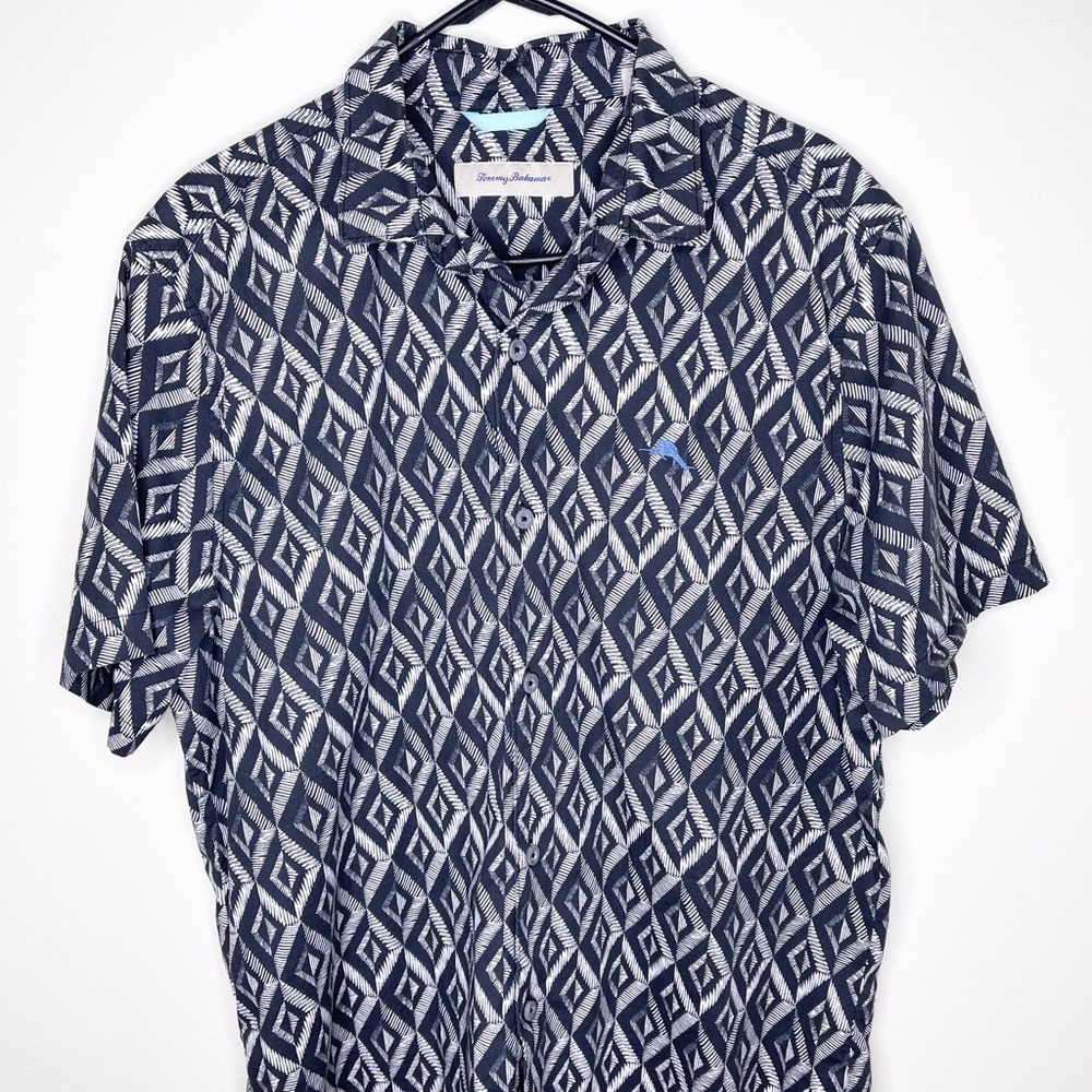 Tommy Bahama Button Up Shirt Black & Blue Size: L